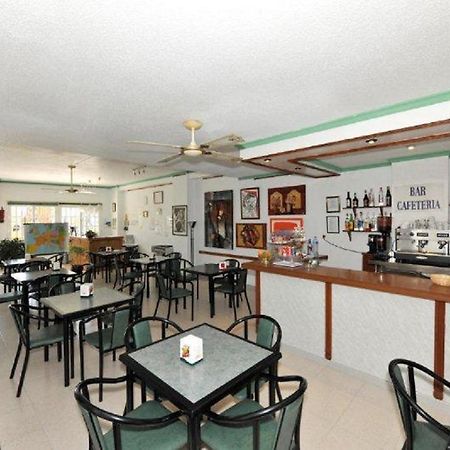 Hostal Velilla Almuñécar Esterno foto