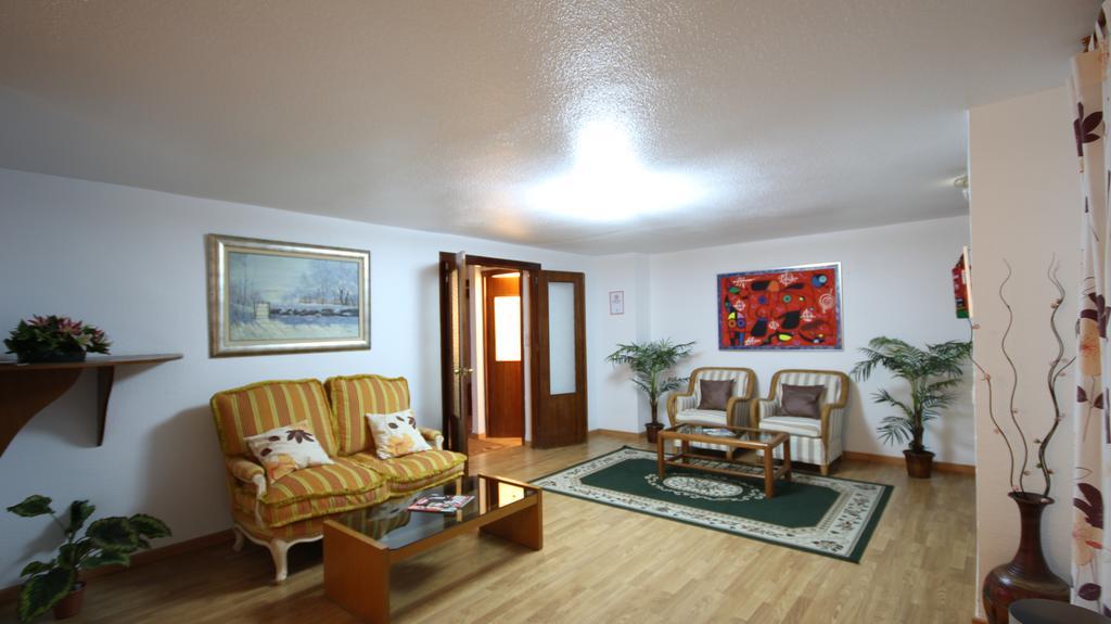 Hostal Velilla Almuñécar Esterno foto