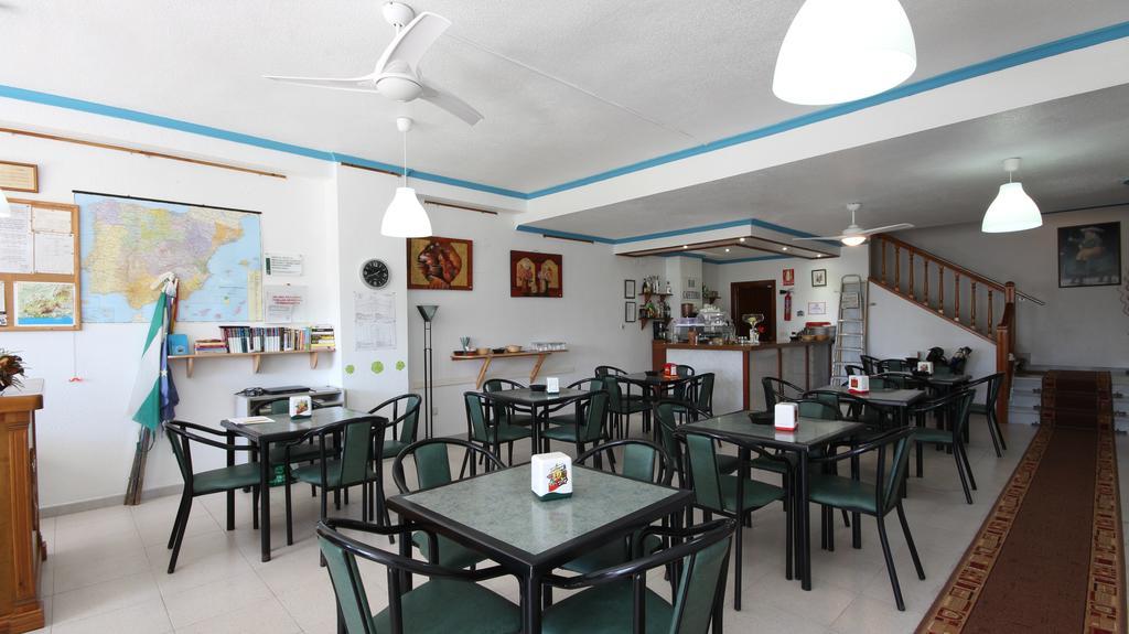 Hostal Velilla Almuñécar Esterno foto