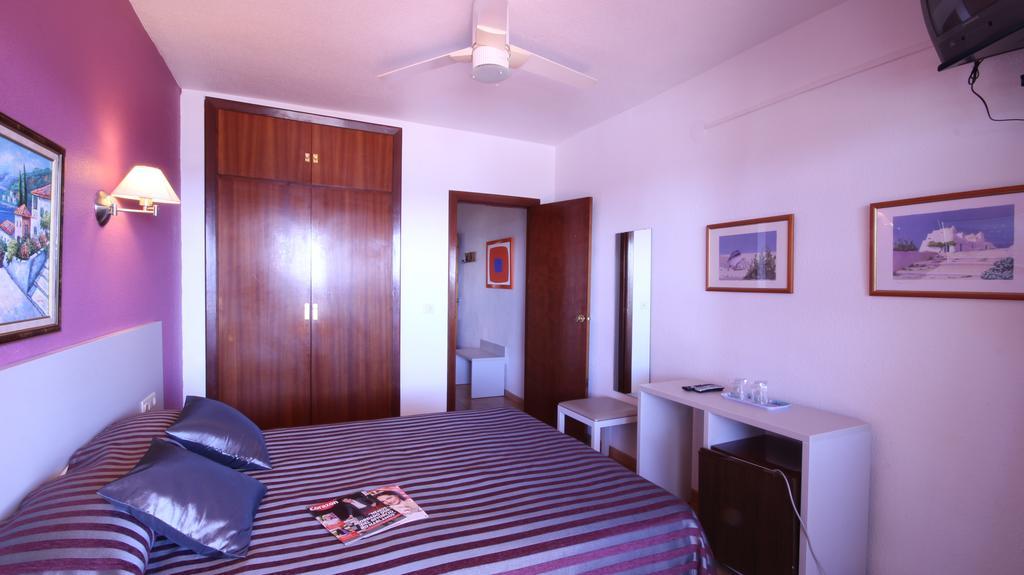 Hostal Velilla Almuñécar Esterno foto