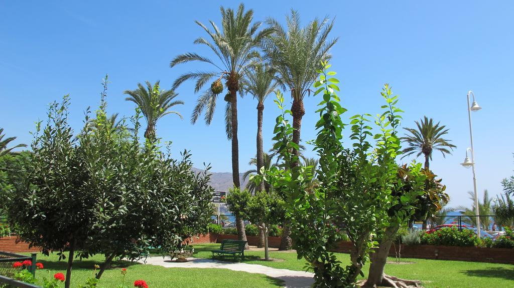 Hostal Velilla Almuñécar Esterno foto