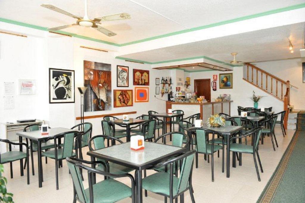 Hostal Velilla Almuñécar Esterno foto